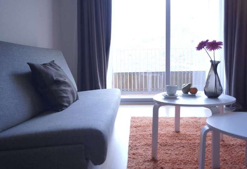 فندق Balneario De Ariño