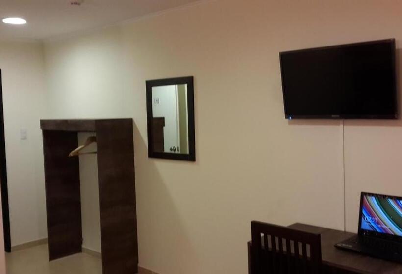 فندق Cueva De Las Manos