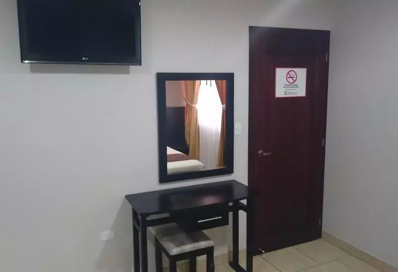 هتل Golden Vista