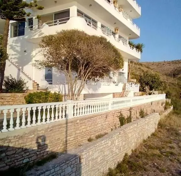 ホテル Heaven Beach Sarandë