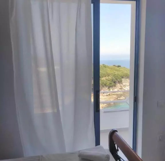 ホテル Heaven Beach Sarandë