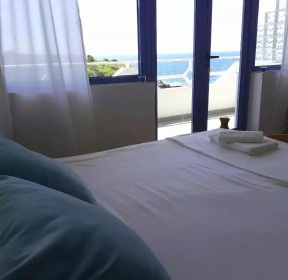 ホテル Heaven Beach Sarandë