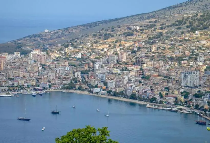 ホテル Heaven Beach Sarandë