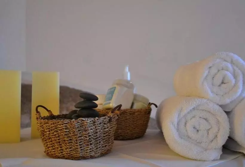 ホテル Tagore Suites