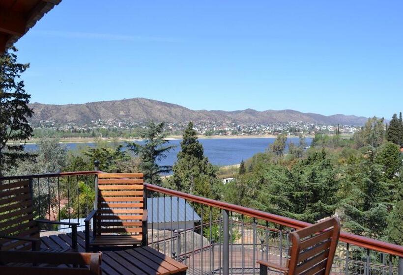 هتل Tagore Suites