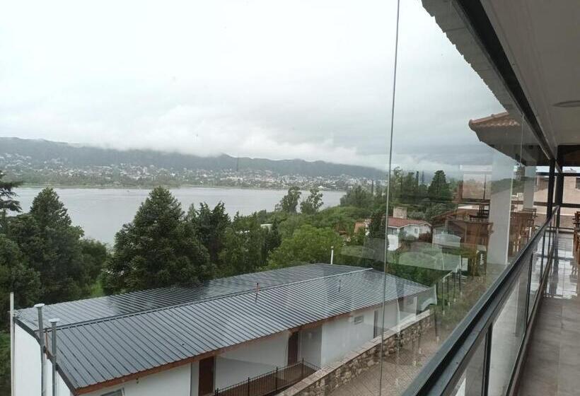 هتل Tagore Suites