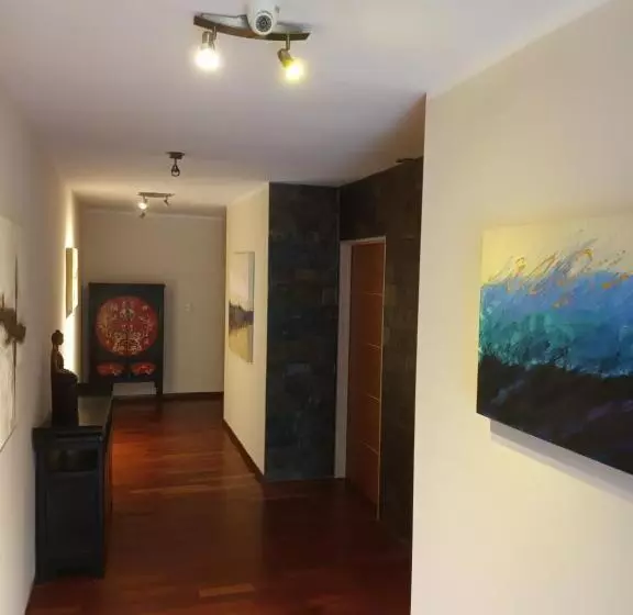 ホテル Tagore Suites