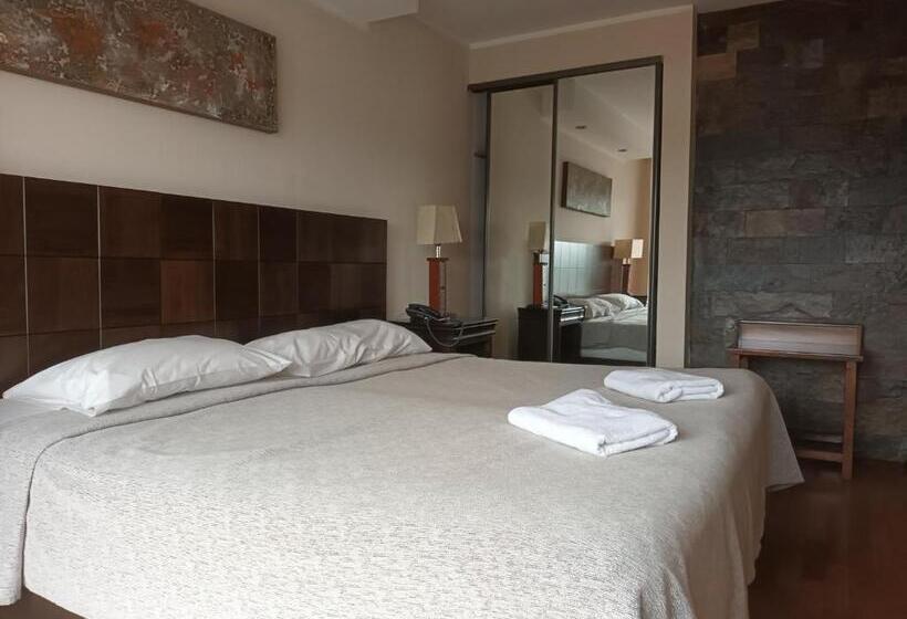 هتل Tagore Suites