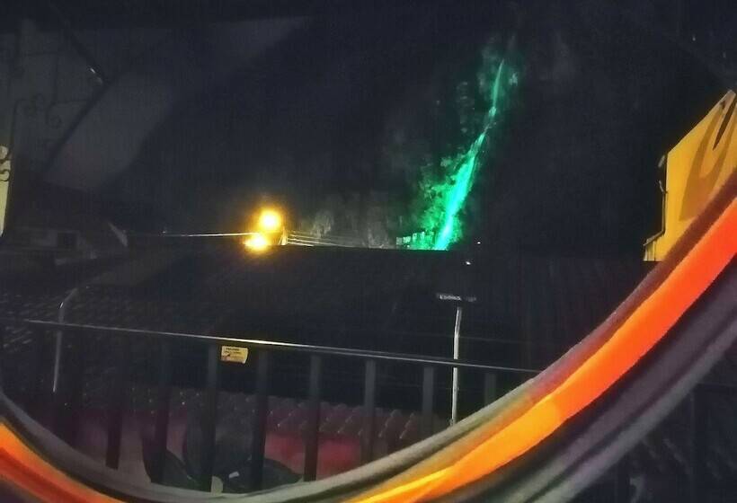 Bed and Breakfast Hostal & Spa Casa Real