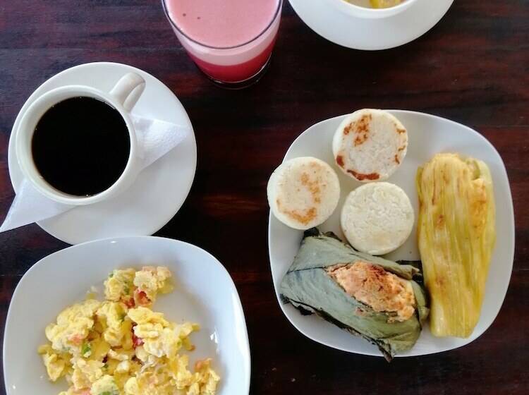 Bed and Breakfast Hostal & Spa Casa Real