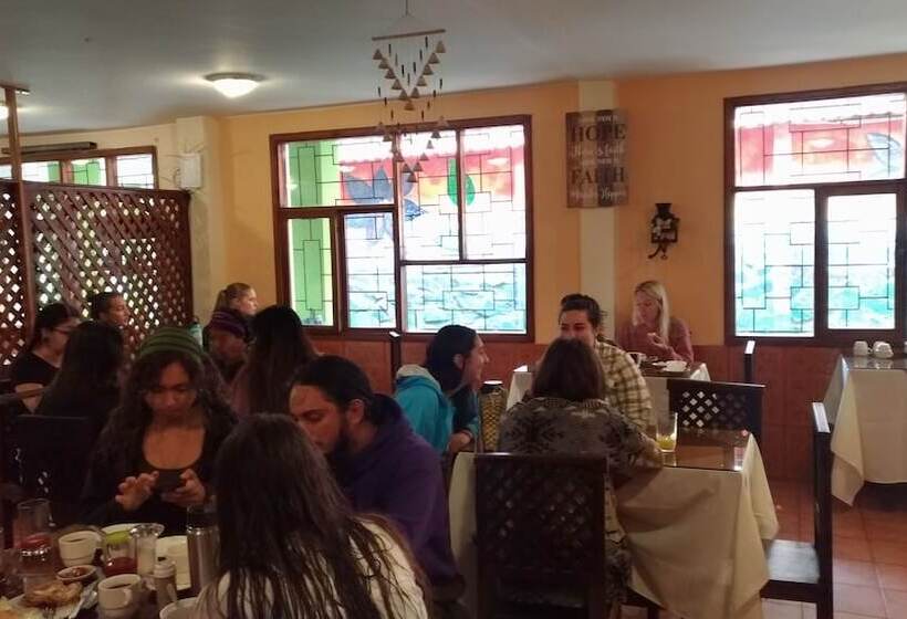 Bed and Breakfast Hostal & Spa Casa Real