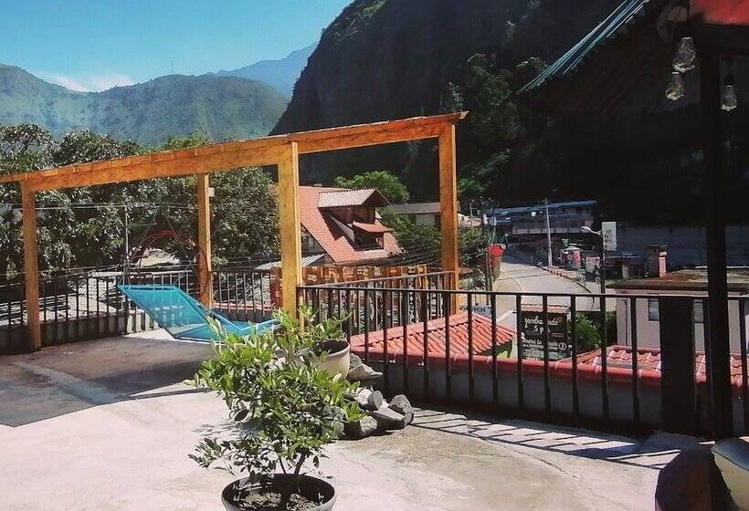 Bed and Breakfast Hostal & Spa Casa Real