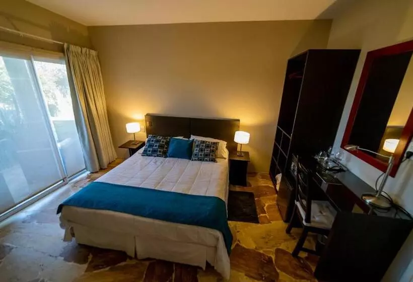 هتل Chaglasian Wine & Suites