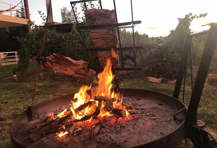 호텔 Chaglasian Wine & Suites