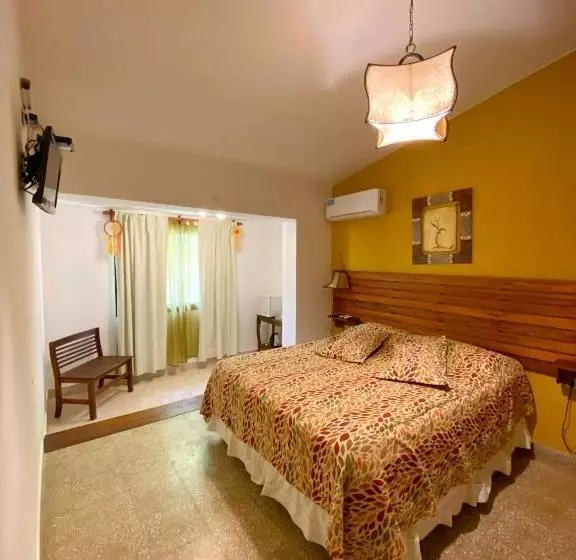 ホテル Complejo Najul Suites Solo Adultos