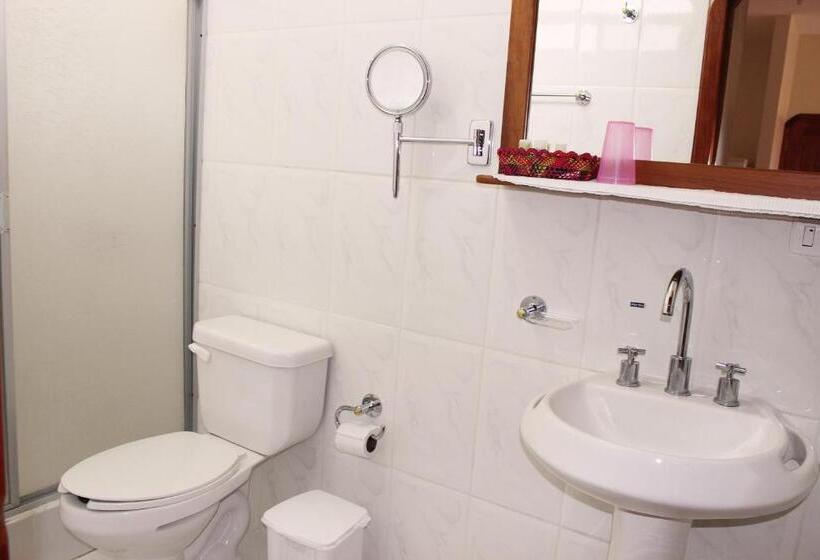 هتل Del Sol Galapagos