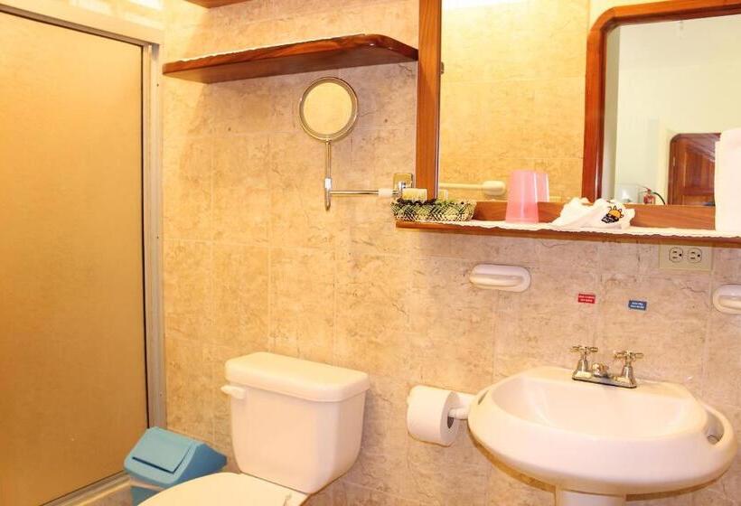 هتل Del Sol Galapagos