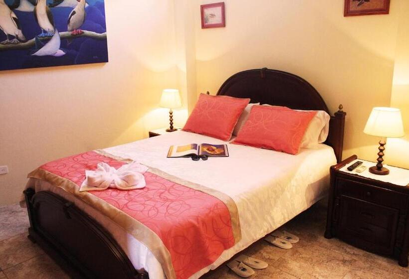 هتل Del Sol Galapagos