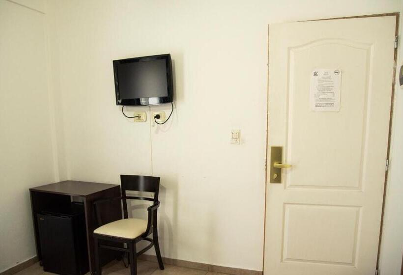 Отель Morada Suites