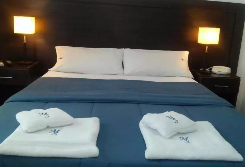 Hotelli Morada Suites