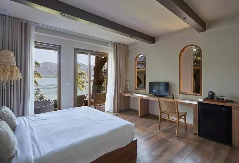 Resolution Resort