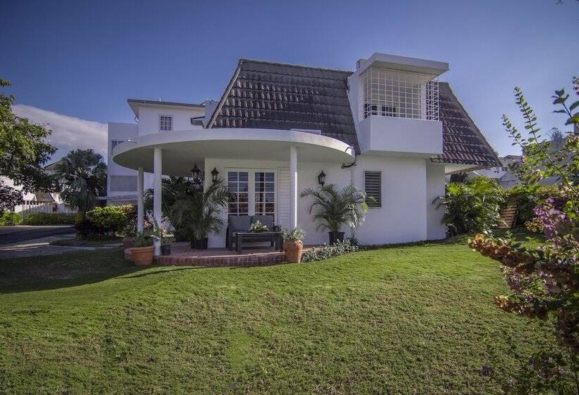 Alamanda Cottage At Serenity