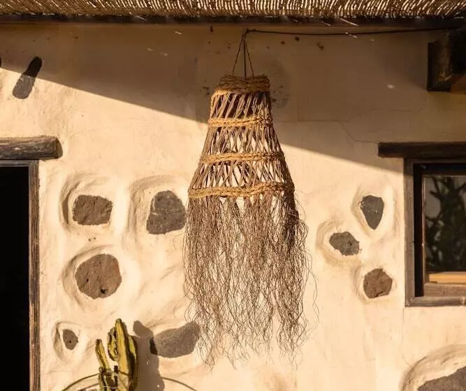 تختخواب و صبحانه Finca Luz