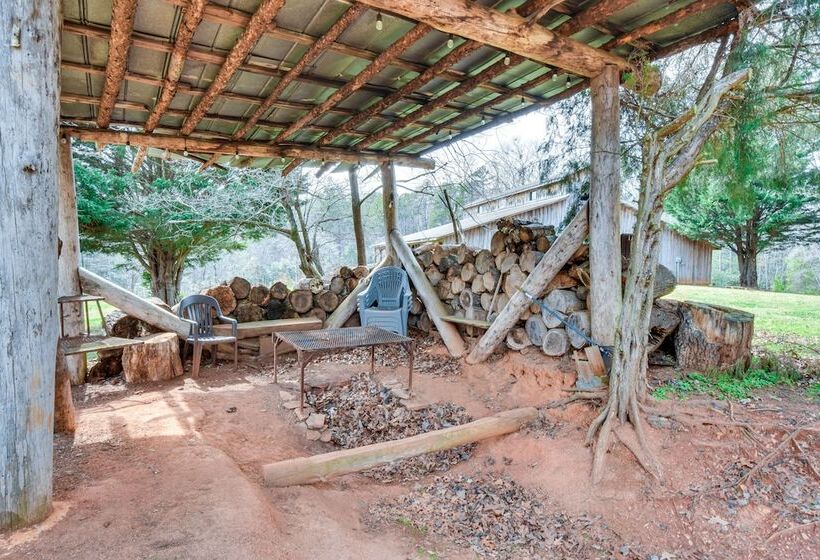 Clarkesville  Rustic Hideaway  On 38 Acre Farm!