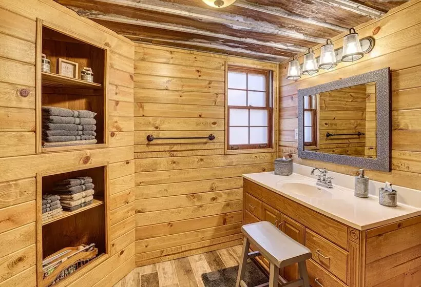 Cropwell Cabin W/ Fire Pit, Near Logan Martin Lake