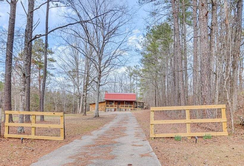 Cropwell Cabin W/ Fire Pit, Near Logan Martin Lake