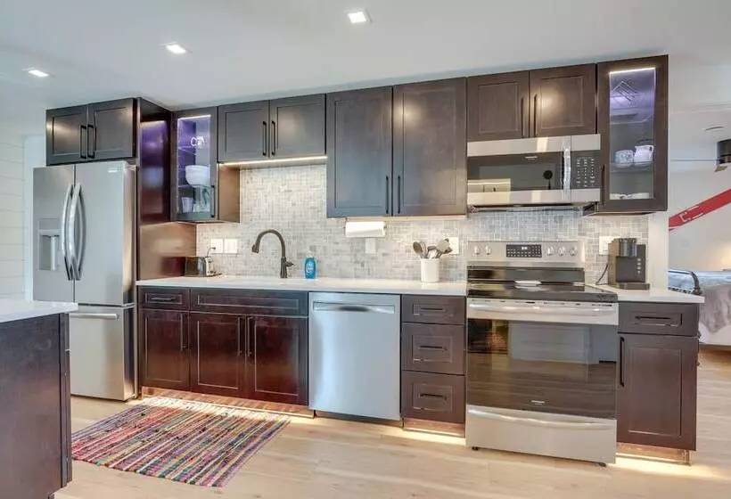 Downtown Minocqua Retreat: Walk To Minocqua Lake!