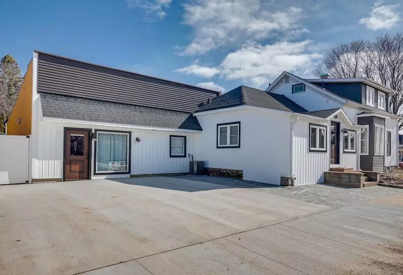 Downtown Minocqua Retreat: Walk To Minocqua Lake!