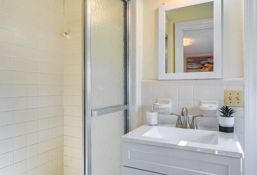 Greenville Home: 2 Mi To Downtown!