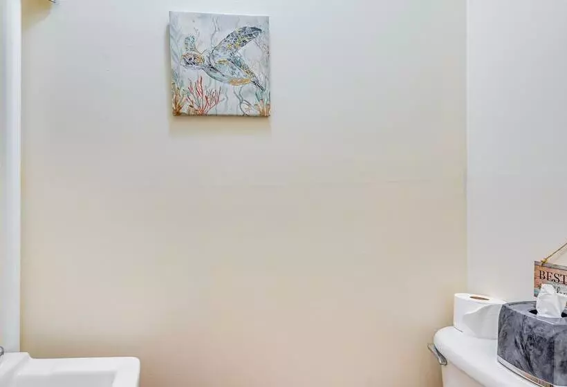 Greenville Home: 2 Mi To Downtown!