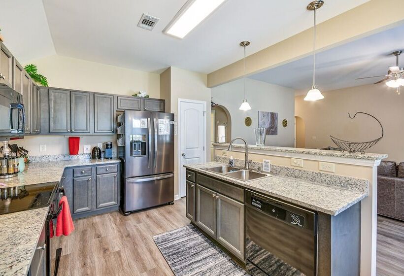 Prattville Home W/ Fire Pit   2 Mi To Downtown!