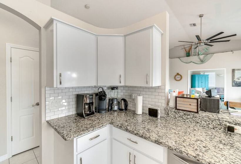 Steps To Canal: Punta Gorda Home W/ Private Pool