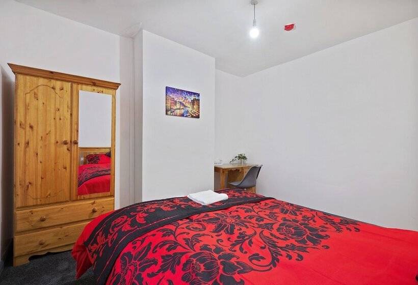 إقامة Stunning 5bed House In Birmingham Contractors Also