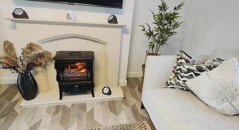 レジデンス Hampshire Charming House