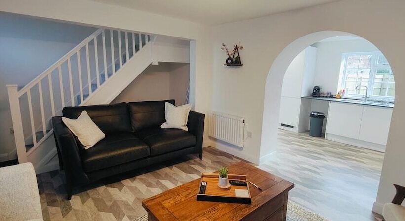 レジデンス Hampshire Charming House