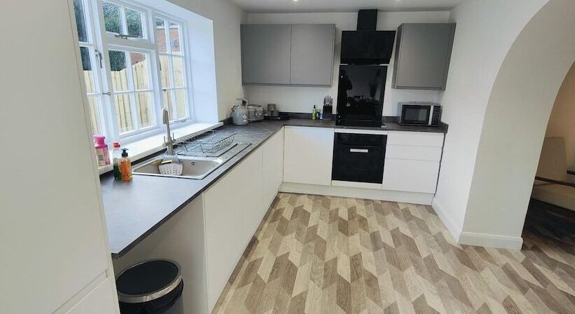 レジデンス Hampshire Charming House