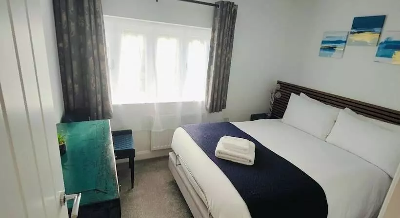 Residenssi Hampshire Charming House