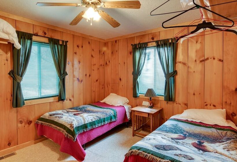 The Lodge  Spacious Afton Cabin Near Fishing!