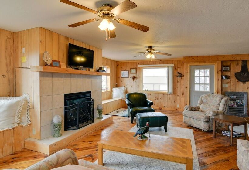 The Lodge  Spacious Afton Cabin Near Fishing!