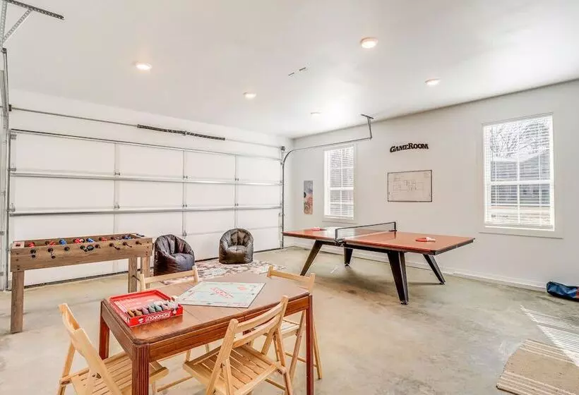 The Hamilton Heber Springs  Home W/ Hot Tub!