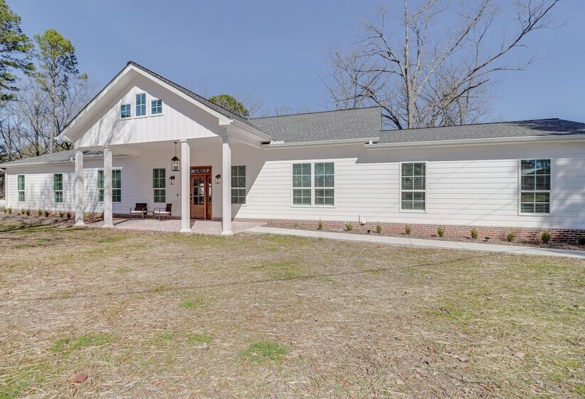The Hamilton Heber Springs  Home W/ Hot Tub!