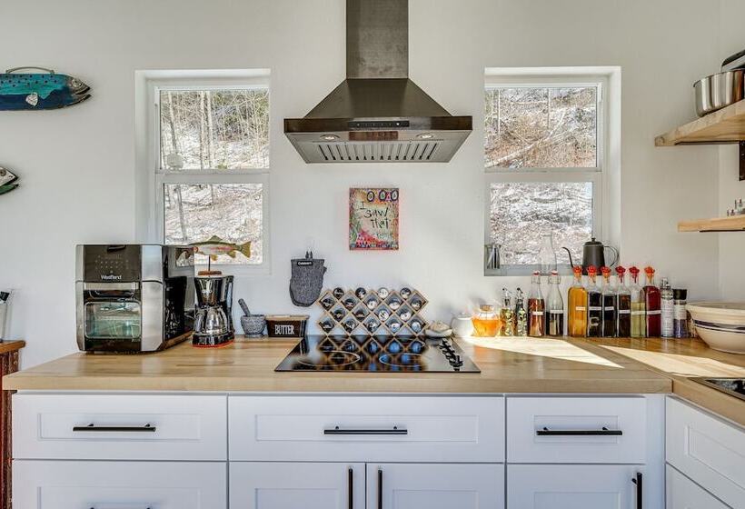 Zen Box  Tranquil Vermont Escape W/ Lake Views!