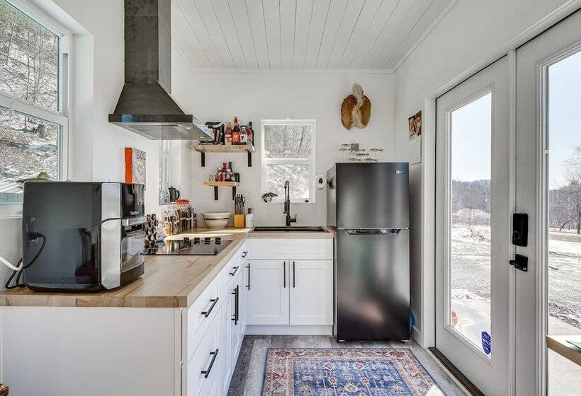 Zen Box  Tranquil Vermont Escape W/ Lake Views!