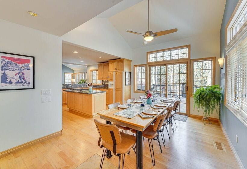 Beautiful Hailey Home: Walk To Big Wood River!