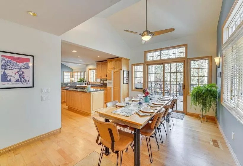 Beautiful Hailey Home: Walk To Big Wood River!