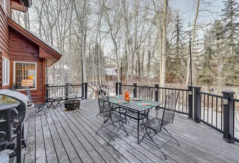 Beautiful Hailey Home: Walk To Big Wood River!
